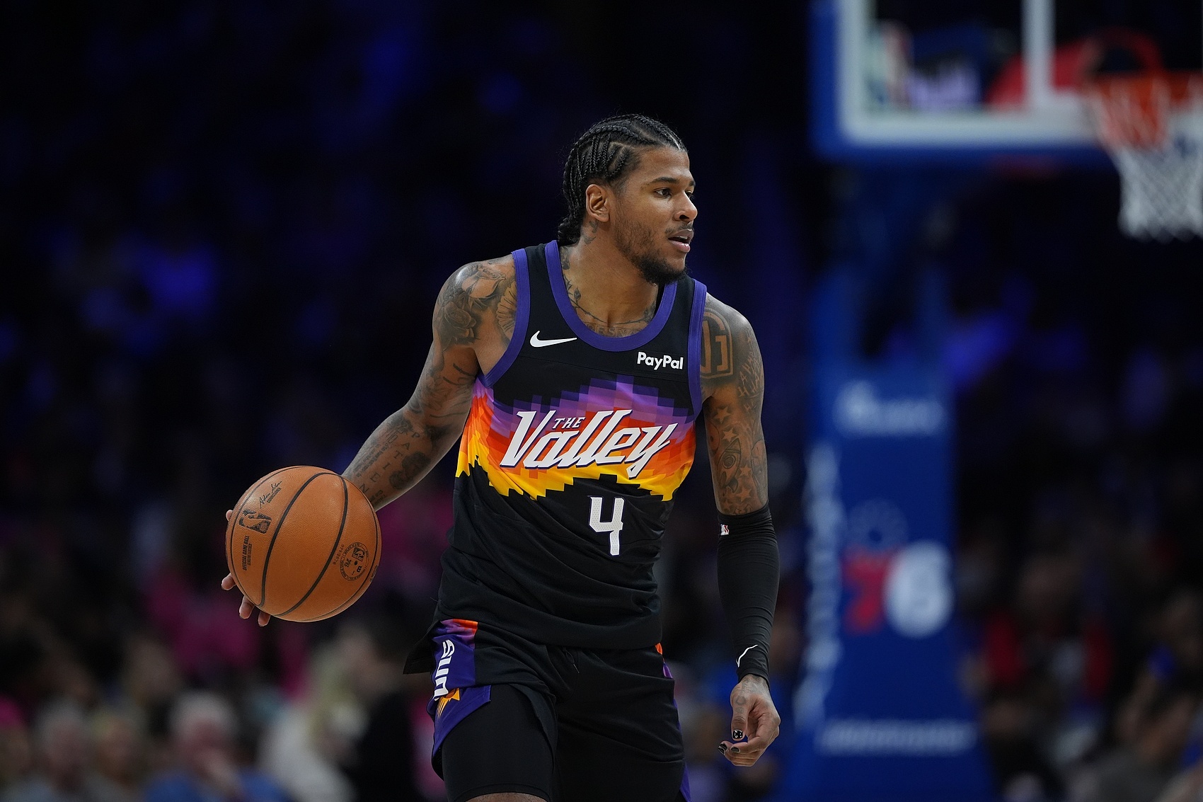 开云Kaiyun官网入口-场均11.8分1.8板！太阳迎战热火 杰伦·格林因右腿筋伤病管理缺阵